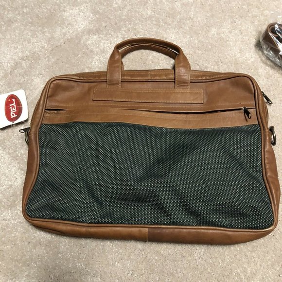 Piel Leather 17" Shoulder Messenger Laptop Bag New - Picture 1 of 8